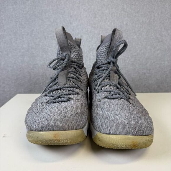 Nike LeBron 15 EP \'City Edition\' 897649-005 Men\'s Size 13 Gray Basketball Shoes
